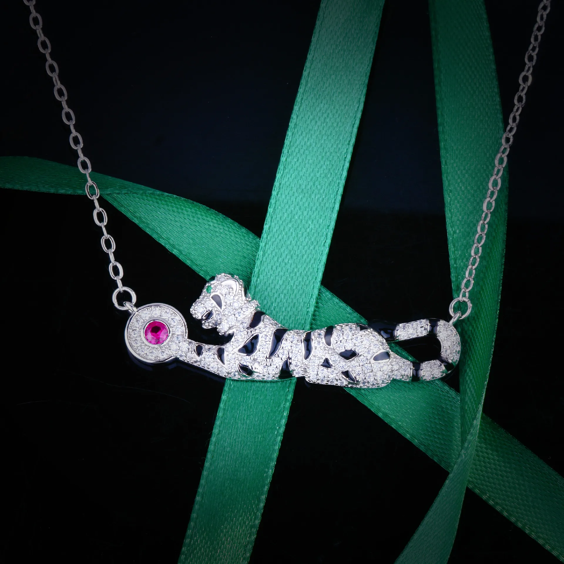 S925 Sterling Silver Leopard Necklace, Elegant Statement Piece