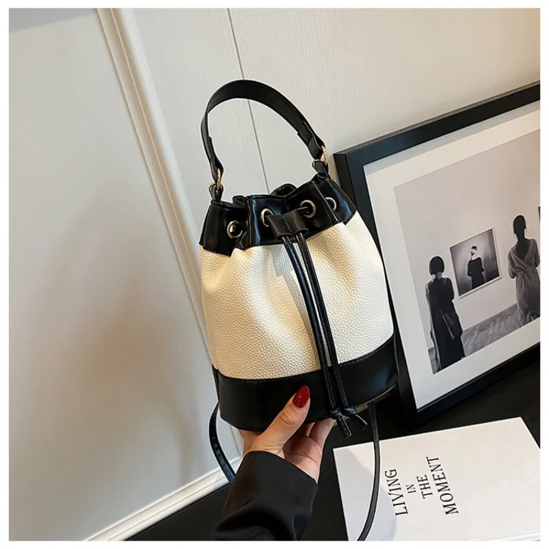 New PU Material Bucket Crossbody Bag Advanced Feeling Drawstring Small Shoulder Bag Spliced Mini Single Shoulder Crossbody Bag