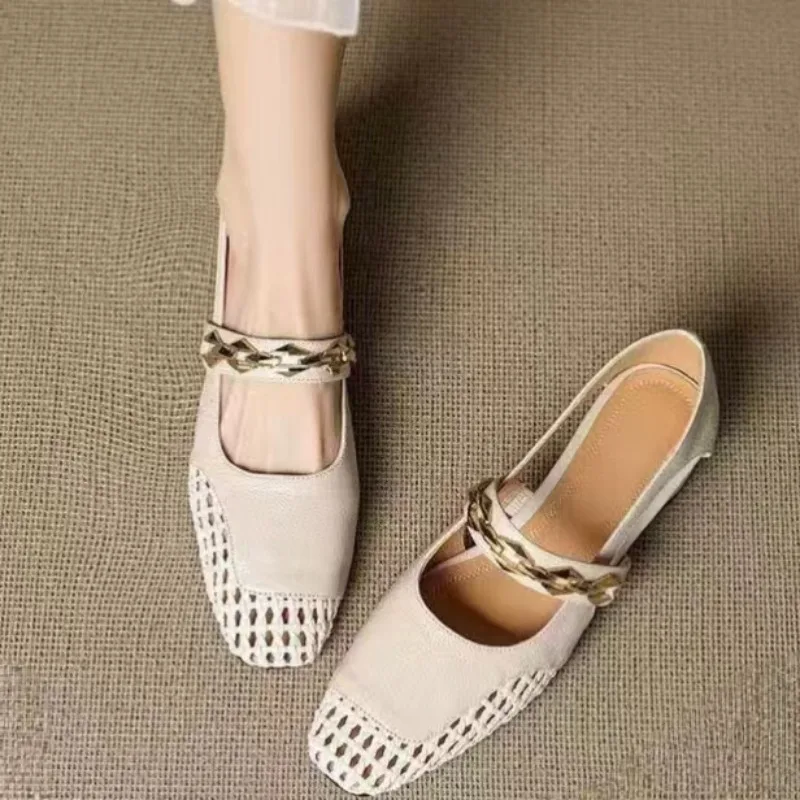 2025 New Fashionable Women's Sweet and Simple Chain Decorative Mesh Flat Shoes - Hollow Mesh Square Head