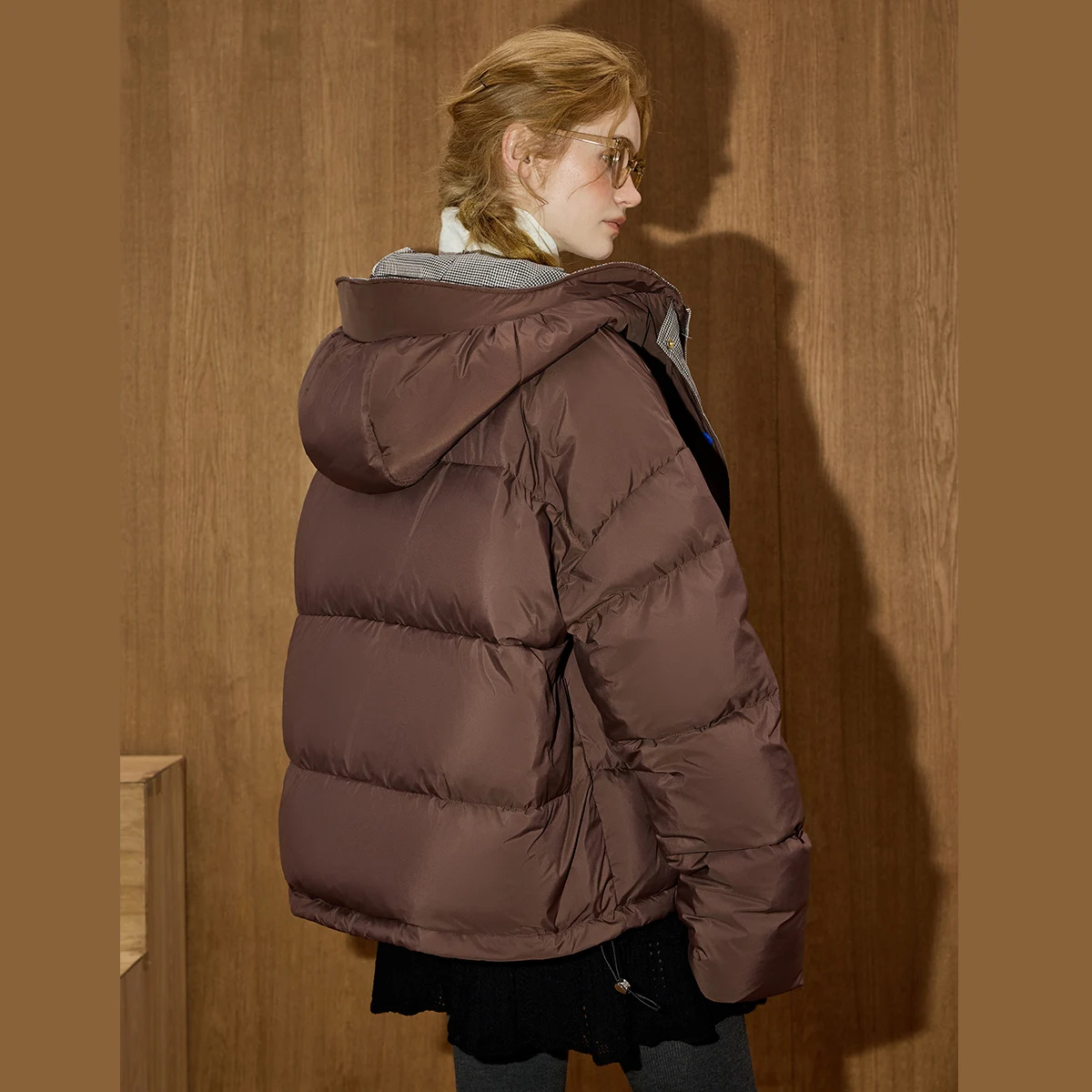 2025 الشتاء المرأة 90% أسفل سترة منفوخة ملابس العمل سترة المتضخم فضفاضة تناسب سميكة الحرارية بطانة مصمم المتسكعون