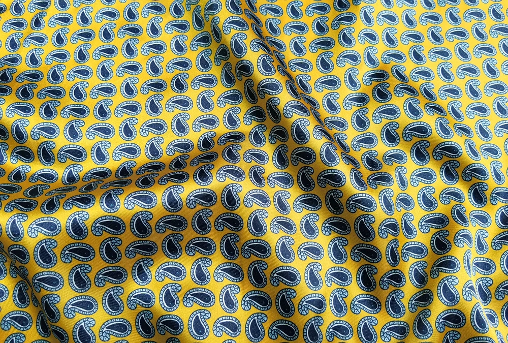 1 Meter x 1,48 Meter ethnischer Paisley-Stoff für Schal, Hut, DIY, seidiger Satinstoff – Detail 11