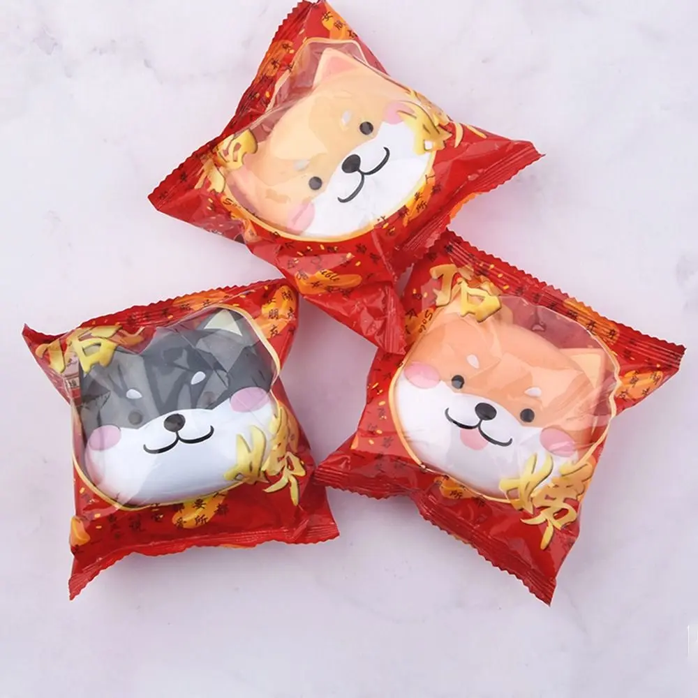 حافظة عدسات لاصقة بسيطة ولطيفة على شكل رسوم كرتونية صندوق العناية بالعدسات اللاصقة ثلاثي الأبعاد على شكل كلب صندوق تخزين العدسات اللاصقة للسفر