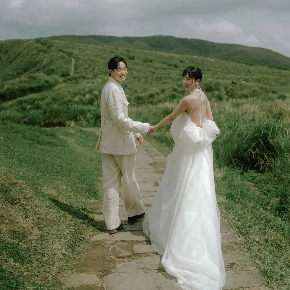 

Необычное свадебное платье принцессы в Корейском стиле с лямкой на шее, трапециевидное свадебное платье из органзы без рукавов, свадебные платья для помолвки по индивидуальному заказу