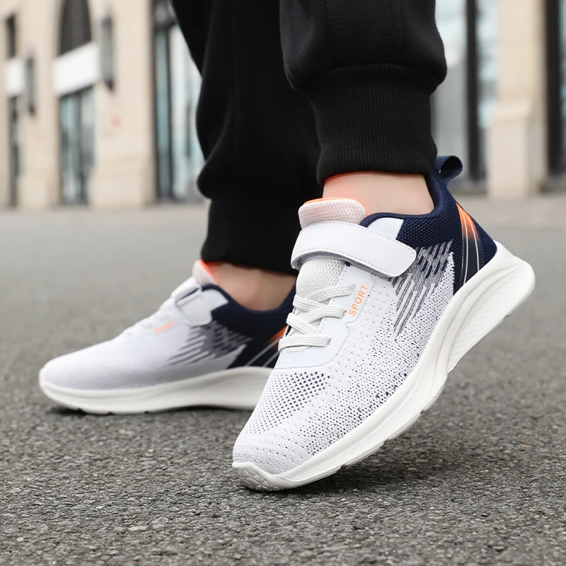 

Youth Mesh Breathable Running Shoes, Lightweight Shock-Absorbing Soft-Soled Men's and Women's Fashionable Sports Shoes, Parent-Child Shoes