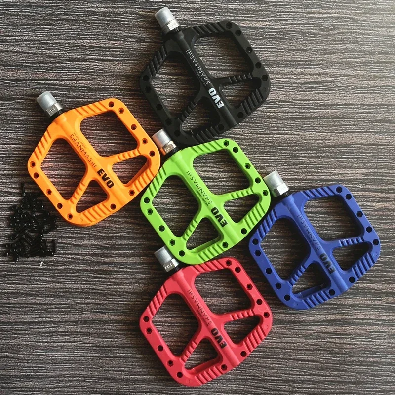 New Mountain Bike Pedal Nylon Fiber Non-Slip 9/16 Inch Bicycle Platform Flat Pedals for Road Mountain BMX MTB Bicycle Pedals