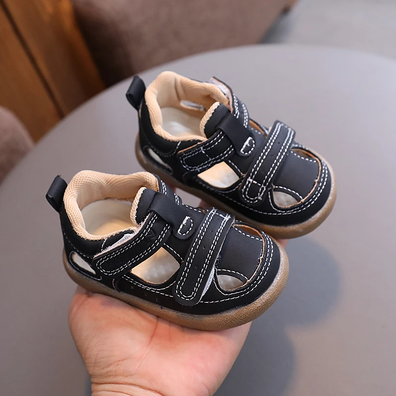 New retro leather shoes 2024 summer baby shoes girls' baby shoes with closed toe breathable walking shoes hollow sandals men