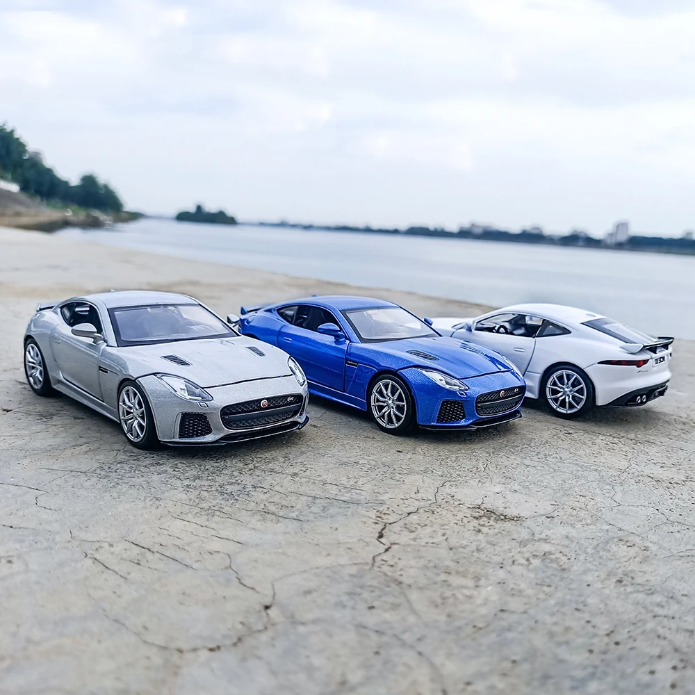 F-TYPE SVR Supercar Railed/Motor/Cars/Bicycles RMZ city 1:32 Alloy Collection Model Simulation Exquisite Diecasts & Toy Vehicles