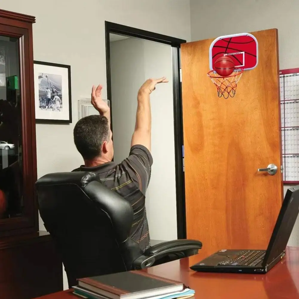 Рисунок 5 - Мини-баскетбольное кольцо с мячом и насосом