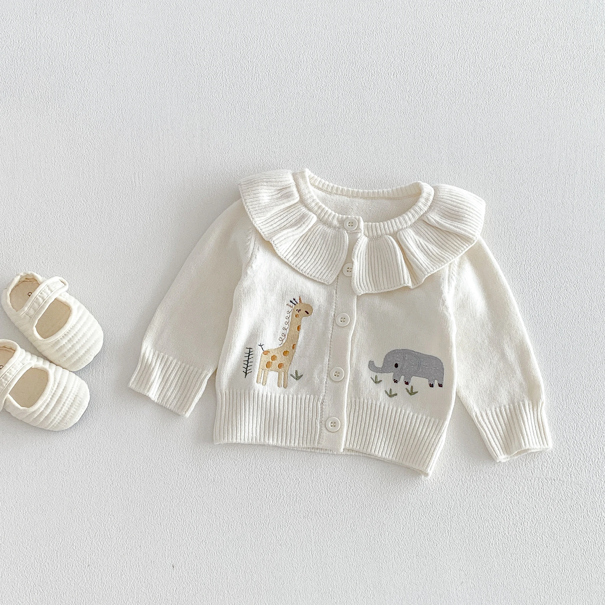 Fall and Winter New baby Turn-Down Collar Cute Animal embroidery Knit Jacket for Girls, Versatile Top