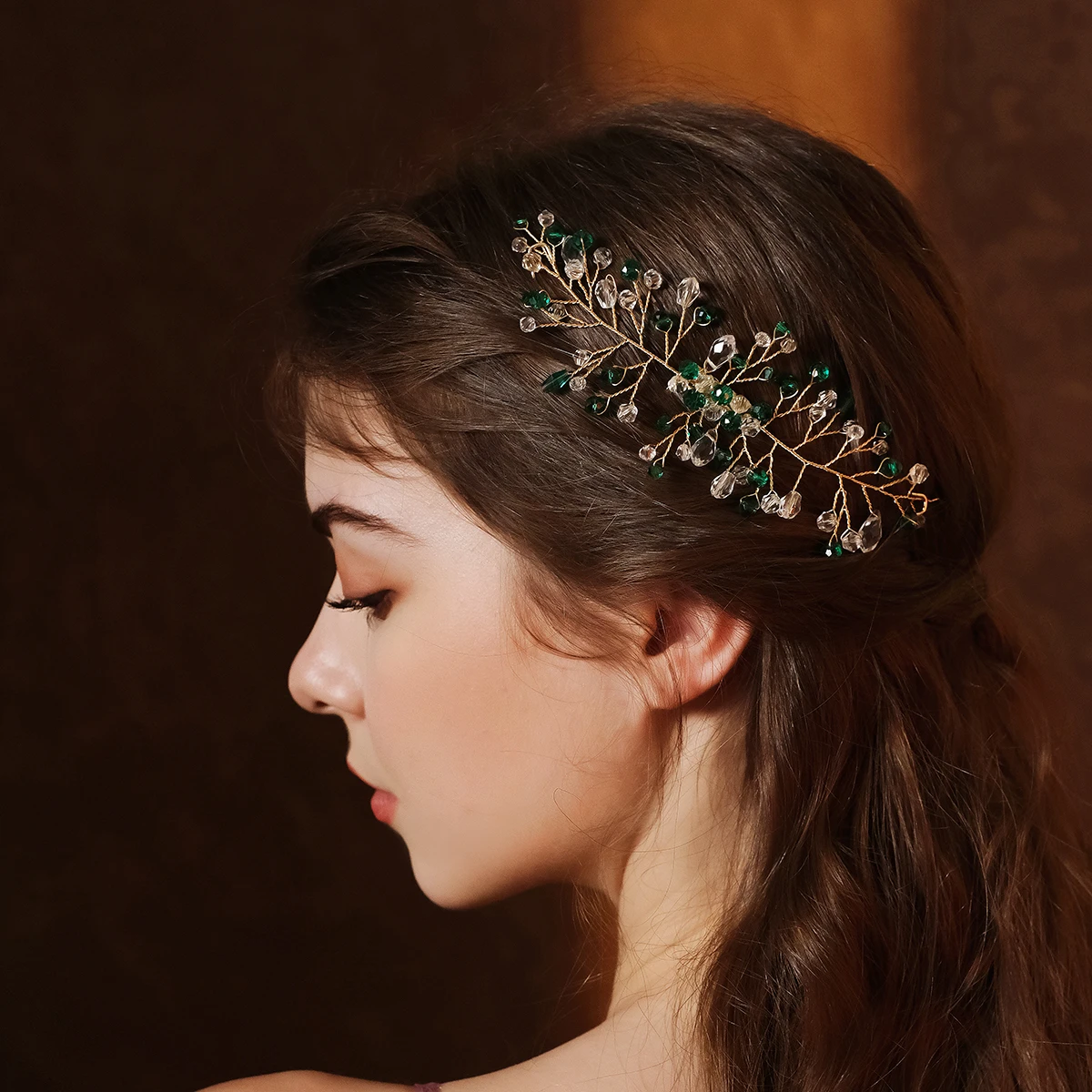 Fashionable Green Crystal Flower Hair Comb Classic Rhinestone Handmade Insert Comb for Women Party Princess Hair Clip Headpiece