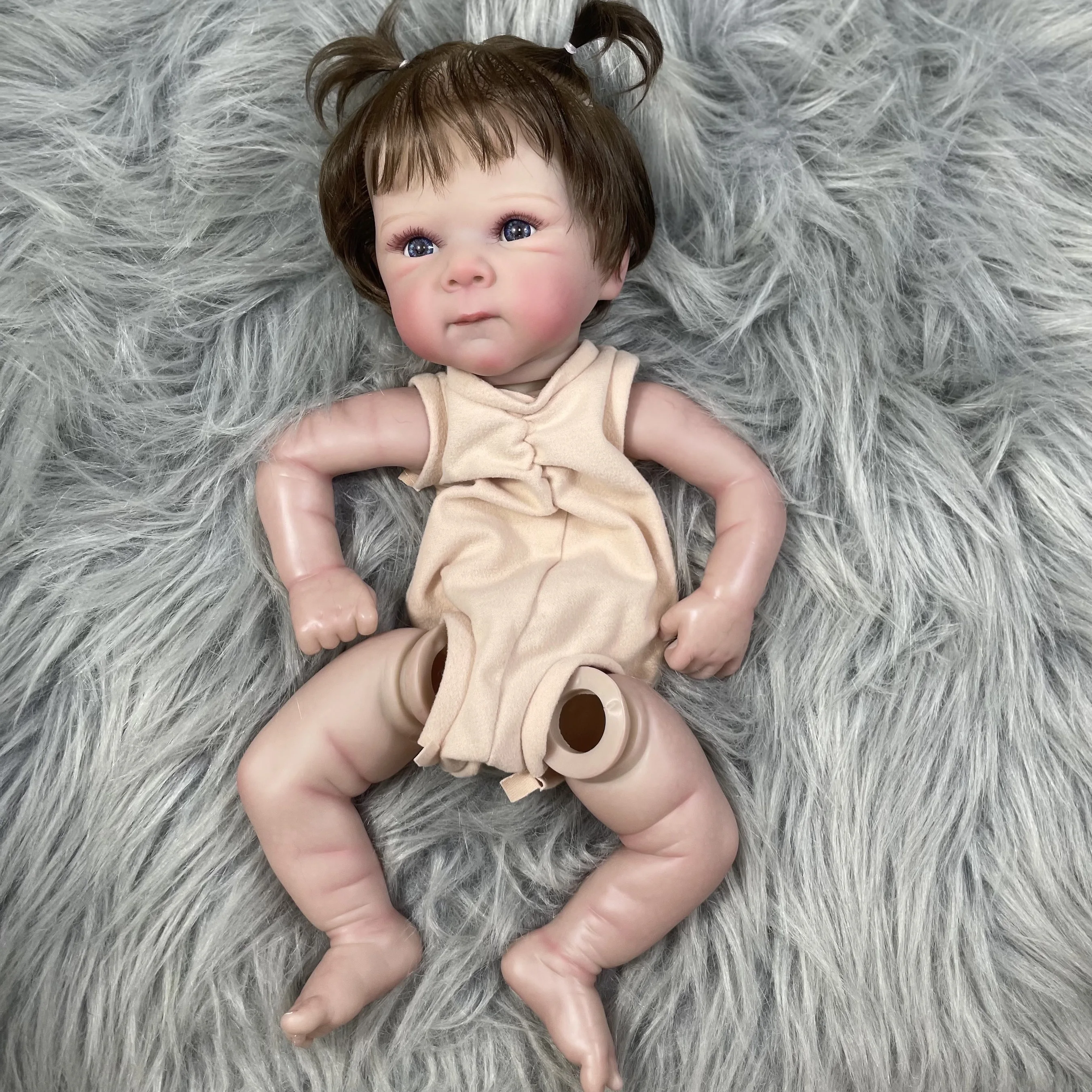 ตุ๊กตาเด็กเกิดใหม่ทำสี18นิ้วพร้อมชุดปลูกถ่ายผมตุ๊กตาไวนิลแบบไม่ประกอบชุดของขวัญ