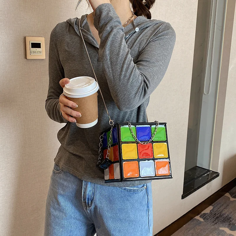 Borse a tracolla insoliti per le donne 2024 cubo di Rubik forma la borsa Tote Bag Party Fashion borsa da donna carina scatola quadrata borsa di lusso