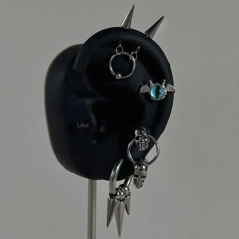 1 Piece Dark Punk Stainless Steel Charm Hoop Huggie Earbone Nail Rock Hip Hop Gothic Hoop Circle Earring For Women Men