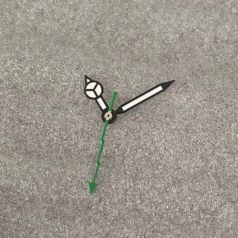 مؤشر أسود أبيض ثلاثي المؤشرات يتوهج في الظلام مناسب لتثبيت NH35/36/4R