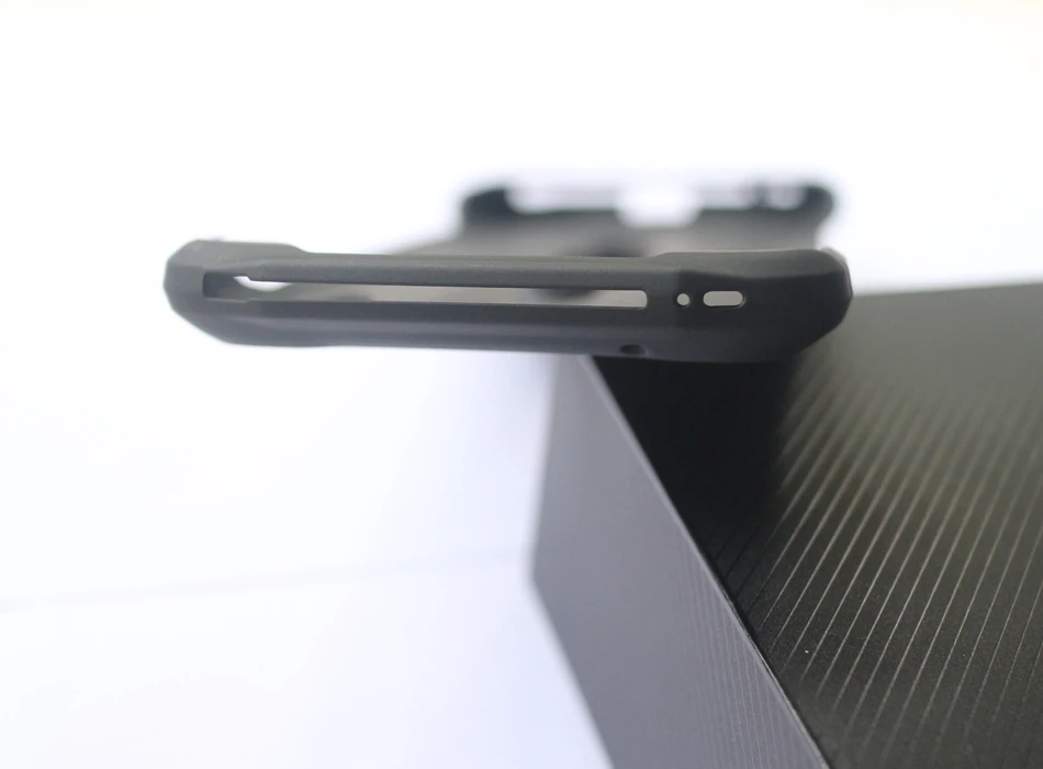 블랙 샤크 2 프로 슬라이드 아웃 케이스