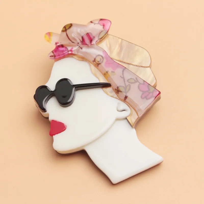 Creative Design Acrylic Brooch Cute Girl Accessories Pendant Pin Accessories Garment Bag Accessories