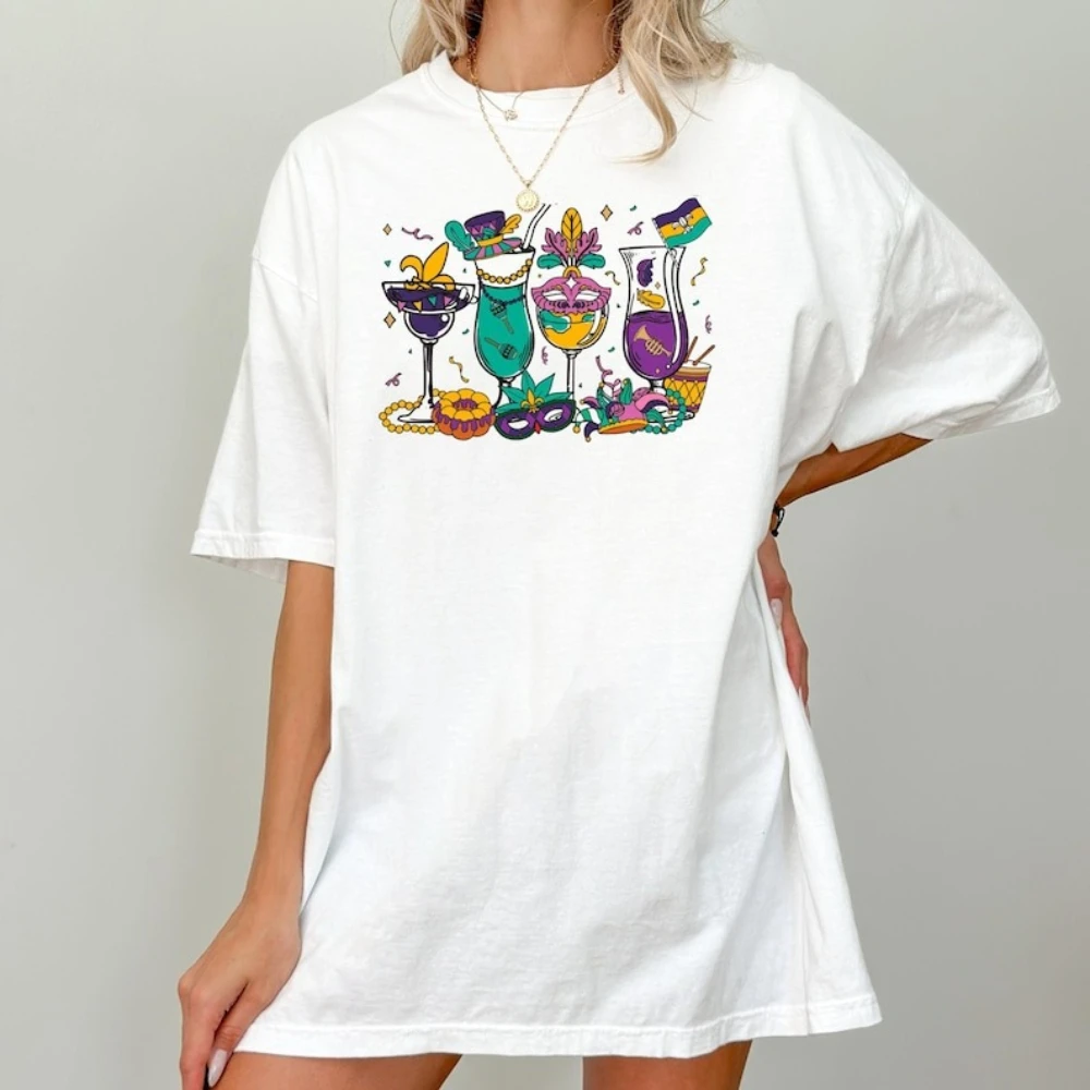 Camiseta de cócteles de Mardi Gras, camiseta de fiesta de Nueva Orleans, camiseta colorida con bebidas de carnaval, camiseta de festival de Louisiana, camisetas de carnaval para mujer