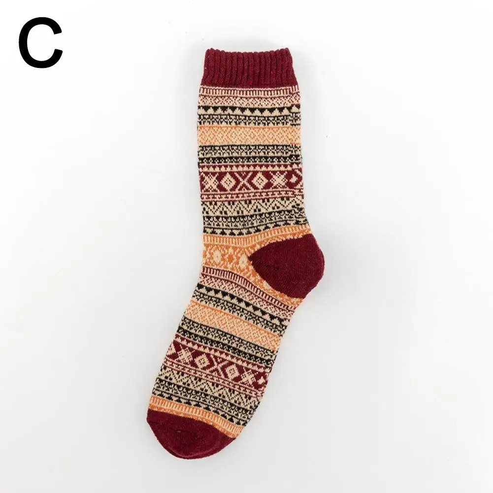 1Pairs Winter Socks Warm Thick Soft Mid-calf Socks Women Couple Socks High Retro Men Socks Style Stripes Quality Colorful R P9L5