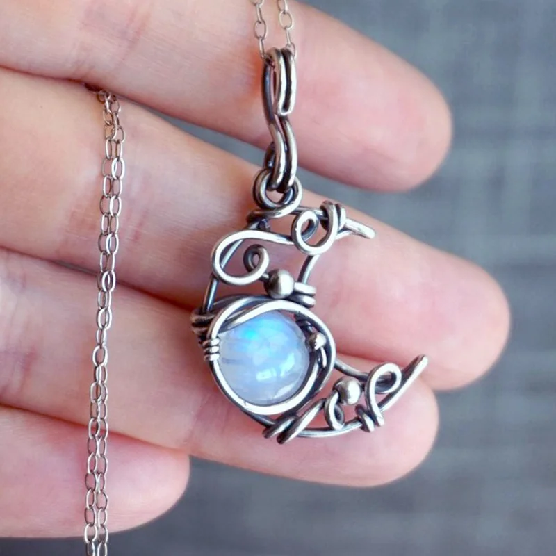 Bohemian Moonstone Pendant Necklace Women\'s Fashion New Vintage Moon Necklace Jewelry Valentine\'s Day Souvenir Gift 2023 Trend