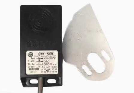 

SWK-50W Датчик смещения Высокоточный переключатель контроллера смещения 4-проводной