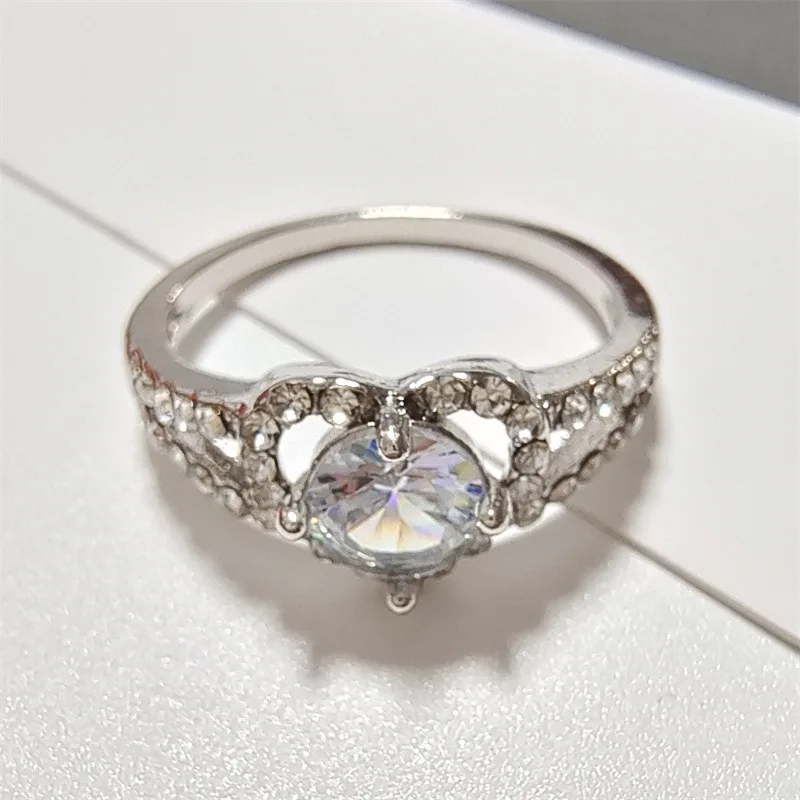 Women's Fashion Heart-Shaped Ring Love Diamond Inlaid Simple European American Popular Jewelry Accessory