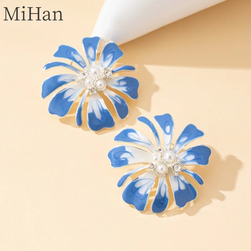 

MiHan Fashion Jewelry Luxury Temperament Simply Design Blue Flower Earrings For Women Wedding Gifts Fine Accessories