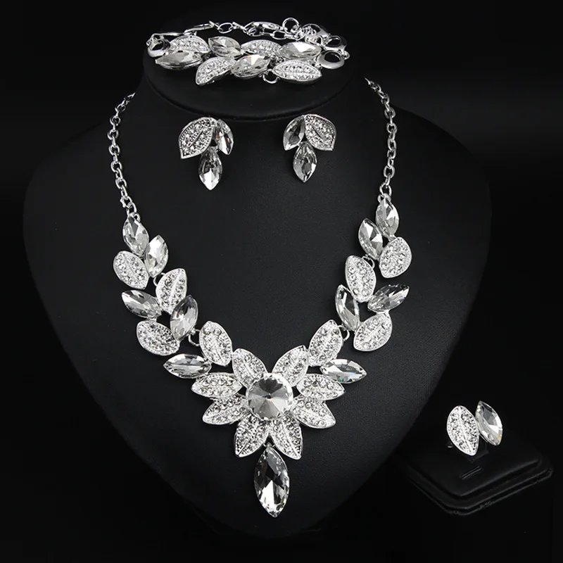 

DIY accessories Cross-border e-commerce European and American crystal necklace earrings set four-piece exaggerated dress banquet