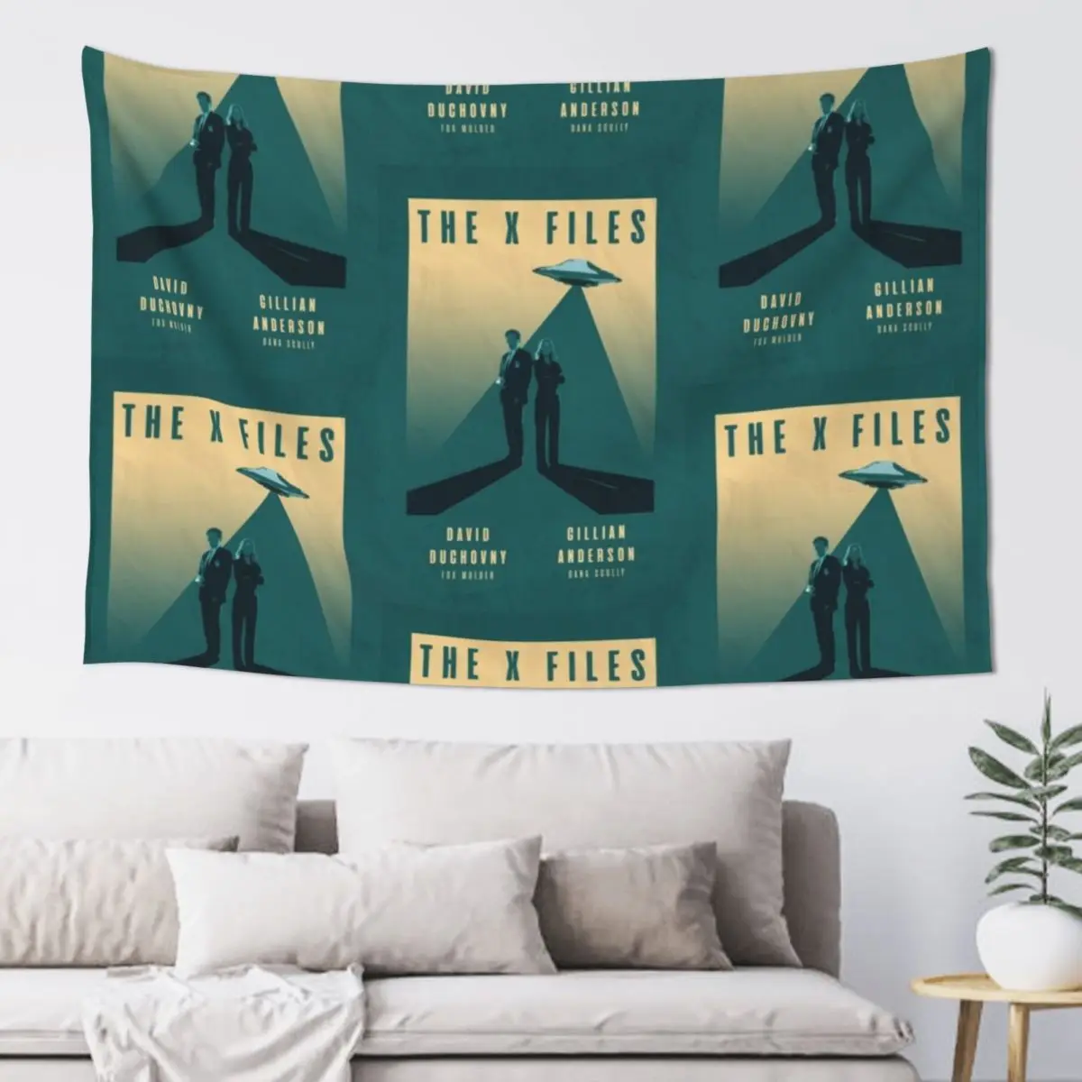 The X Files Mulder and Scully David Duchovny and Gillian Anderson Retro Vintage Poster Tapestry Cute Decor Tapestry