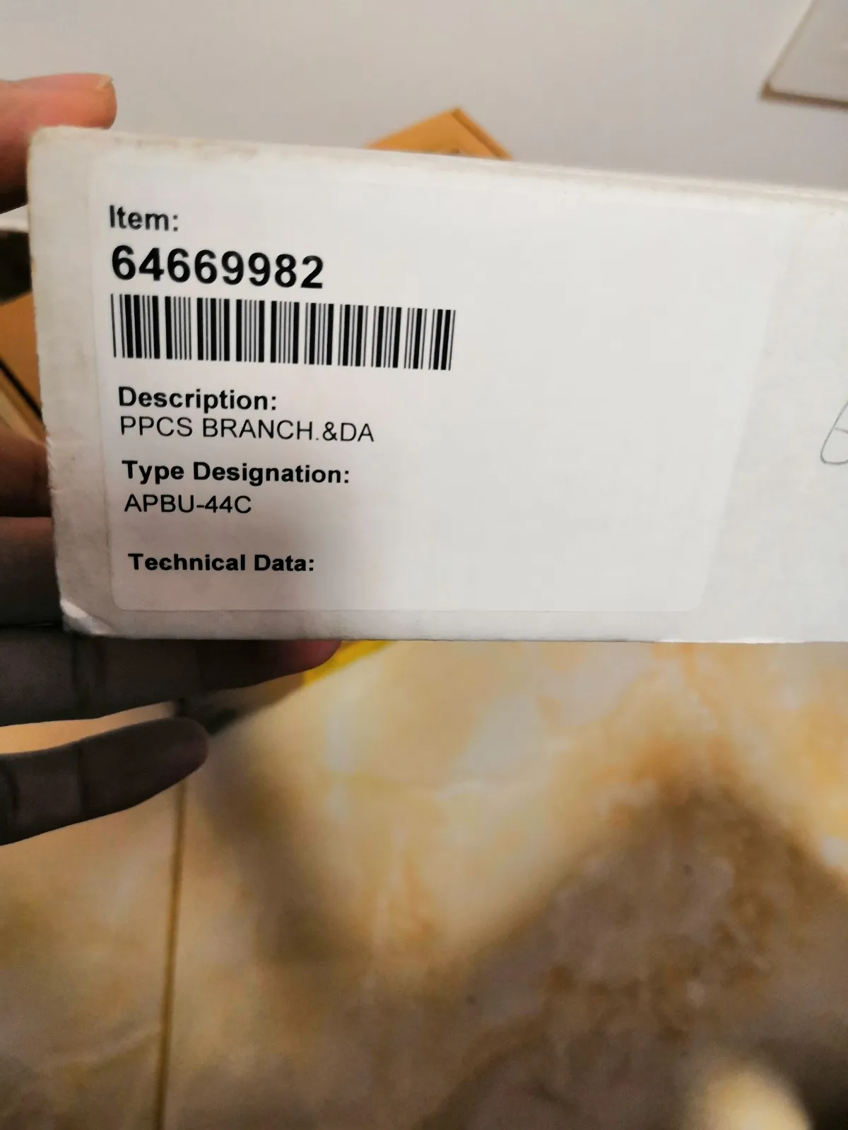 APBU-44C, apbu-44ce are brand new and original, not refurbished goods, do not disturb those who do not understand the goods.