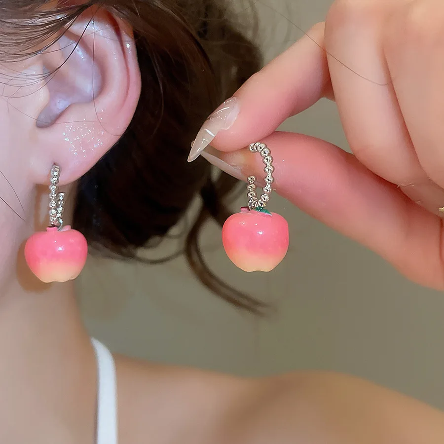 New Cute 3D Resin Apple Drop Earrings for Women Sweet Pink Fruits C-shaped Earrings Charms Fashion Party Jewelry