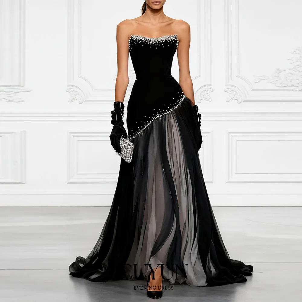 Suknia wieczorowa CUYUN, czarna, bez ramiączek, luksusowa, zdobiona koralikami, fason A-line, suknia balowa, elegancka, formalna, na specjalną okazję, szyta na miarę.