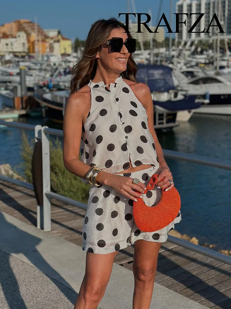 

TRAFZA Women Shorts Set New Fashion Polka Dot Halter Neck Sleeveless Top+Elegant Zipper Pleated Pocket Decorative Casual Shorts