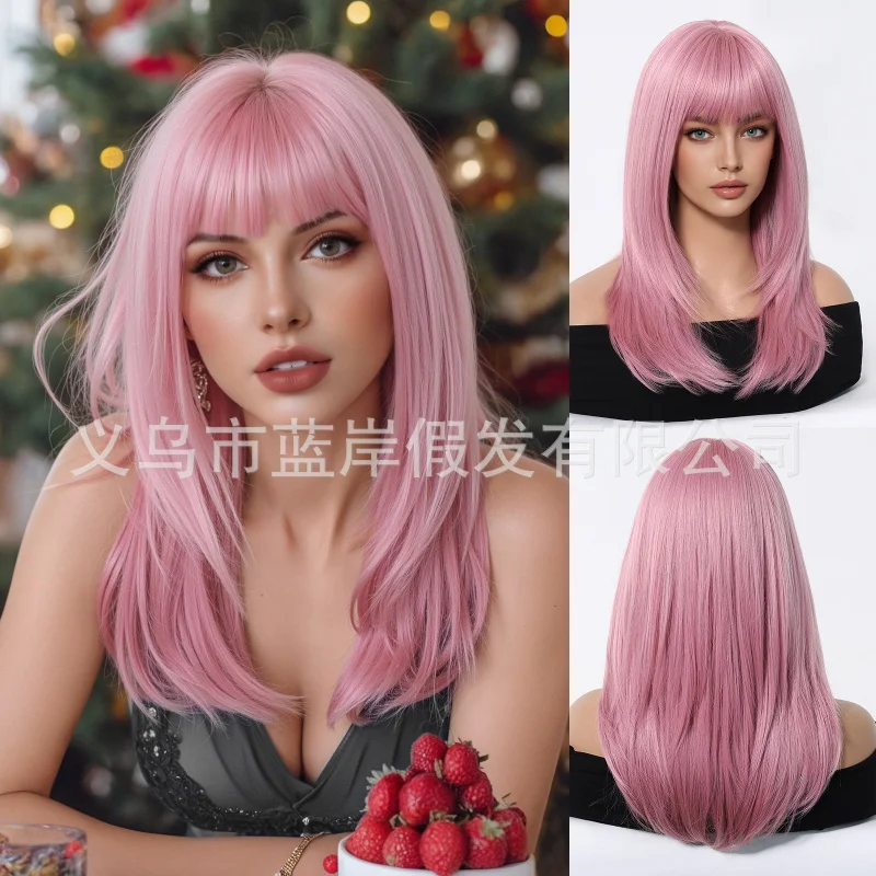 女性用コスプレ用ピンクの新しいホリデーウィッグ、前髪付き、ミディアムロング丈、ややカールした毛先、フルヘッドカバー