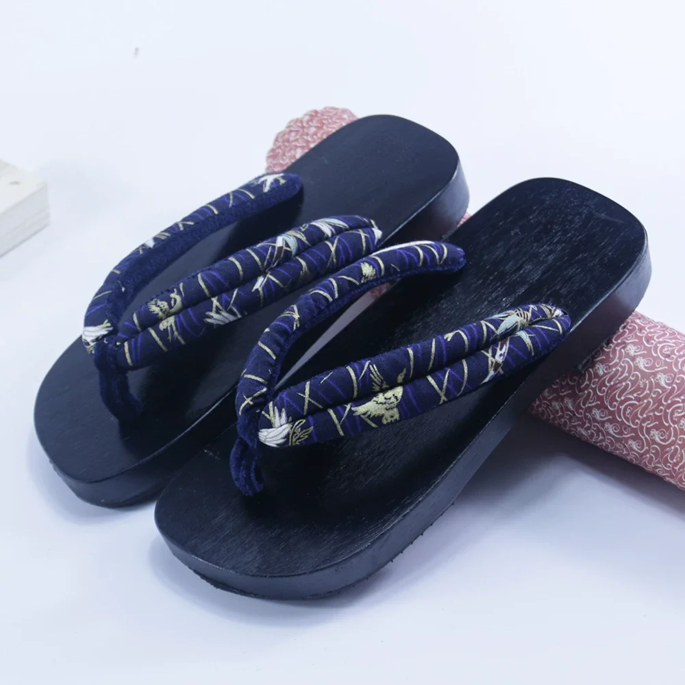 Vintage Wooden Geta Sandals - Traditional Japanese-Style Summer Clogs, Handmade Unpainted Wood Slippers