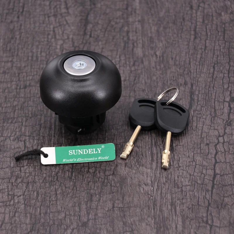 

NEW LOCKING DIESEL FUEL CAP INCLUDING 2 KEYS FOR FORD TRANSIT MK7 2006 On