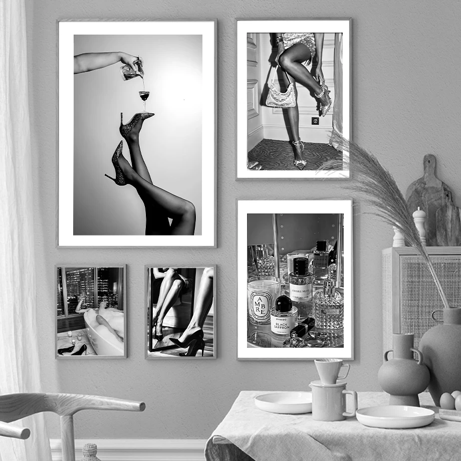 Champagne Bathing Beauty Beautiful Legs Luxury Car Black And White Fashion Wall Art Canvas Painting Nordic Poster Room Decor