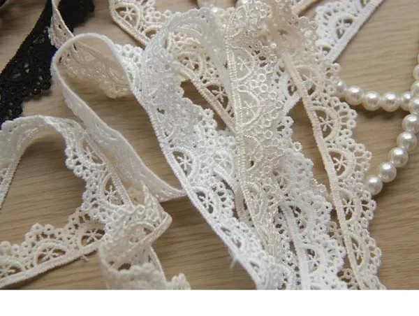 Width: 1.4cm (0.56 inch) Vintage Embroidered Trimming Lace Garment Scrapbooking Lace (ss-305)