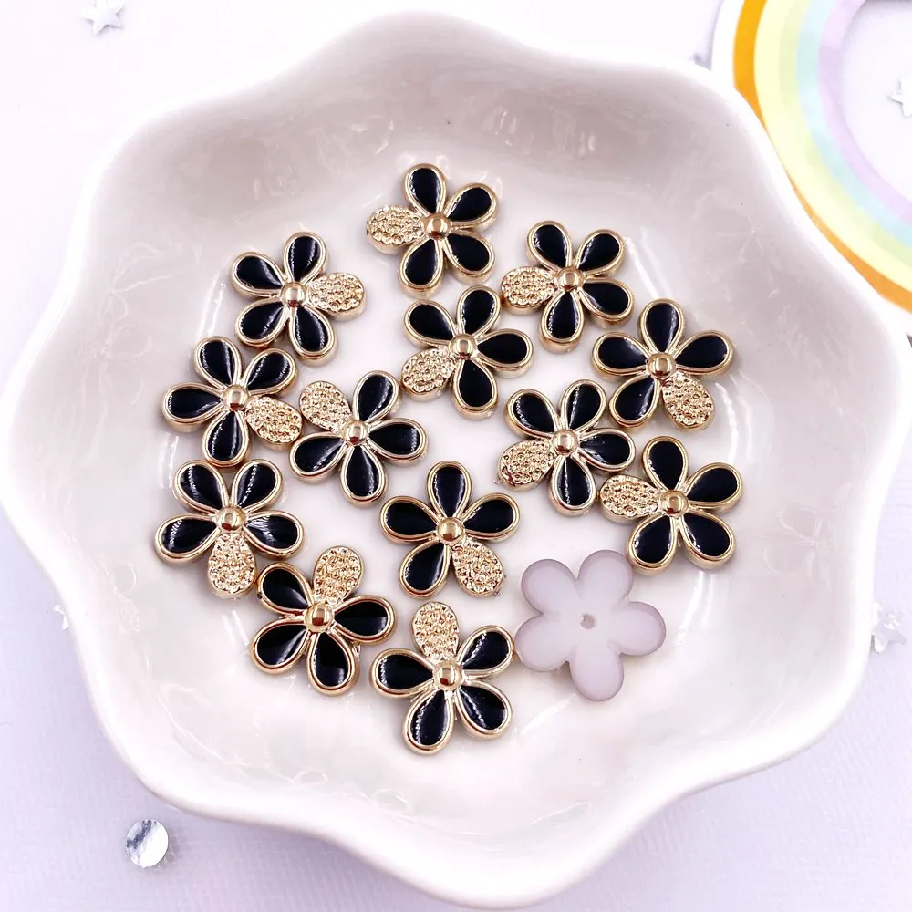 50pcs Colorful Acrylic white / black Color Golden Flower Flatback Buttons Applique DIY Scrapbook Ornaments Crafts Accessorie V02