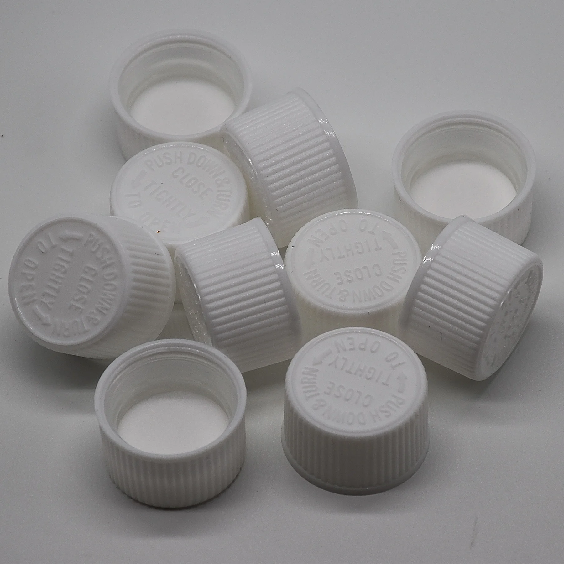 Press &Turn Bottle Cap,24-410 Child Proof Plastic Cover,International Standard Lid usd to Liquid and Powder Bottle 25pcs Samples