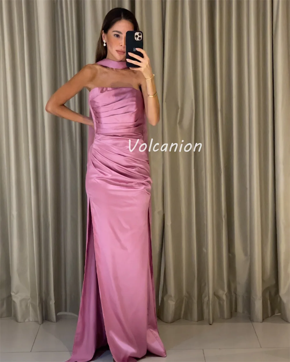 ที่กําหนดเองคุณภาพสูง Charmeuse Ruched ริบบิ้นตรงชุดราตรียาว Bespoke โอกาสสไตล์โมเดิร์น