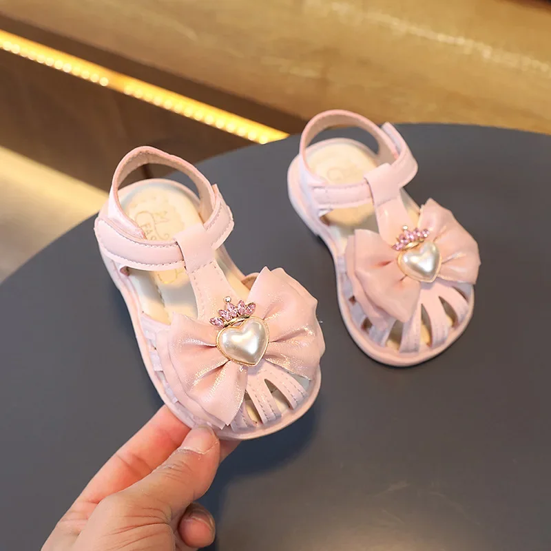 New Girls Sandals Cute Pearls PU Fashion Hollow Children Fashion Casual Princess Shoes Drop Shipping T-Strap Kids Wedding Shoes