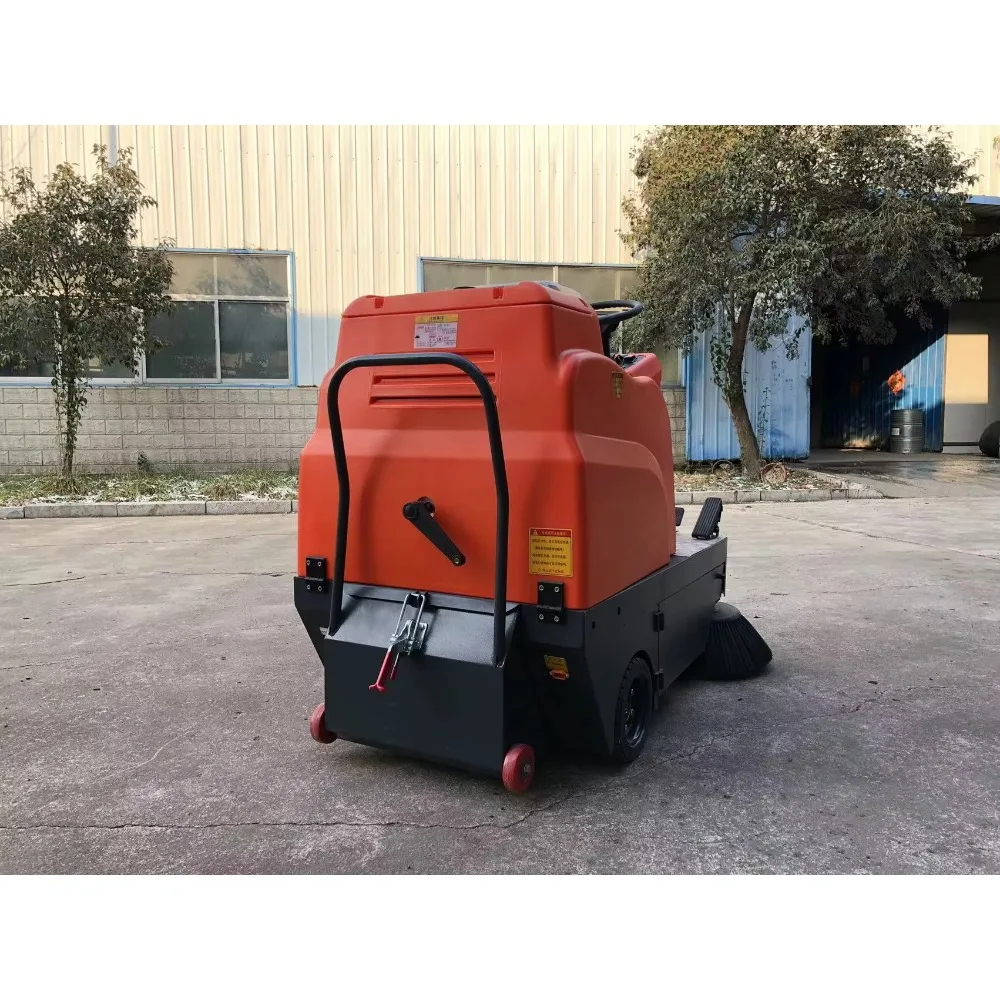 Self-Propelled Road Leaf Vacuum Cleaner Leaf Collector Multifunctional Road Street Sweeper Machine