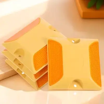 4Pcs Reflective Road Studs ABS Pavement Markers Raised Design Driveway Reflective Markers Night Safety Reflectors for Car