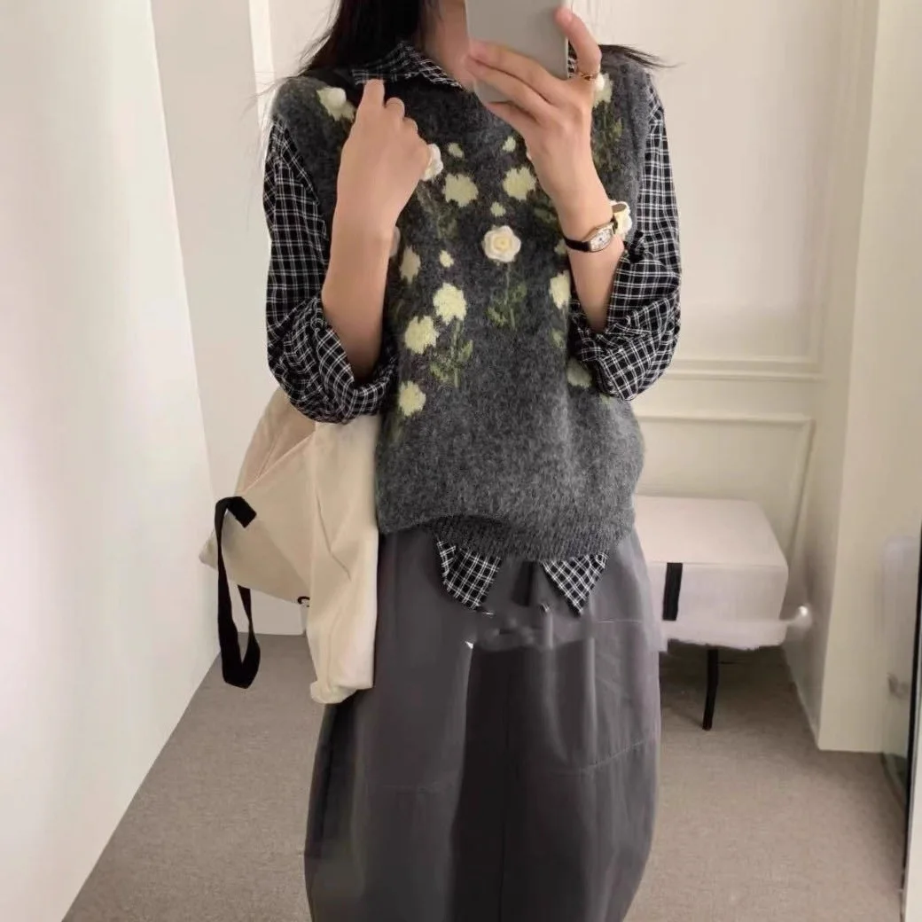 2026 Women 3D Floral Embroidered Sweater Vest Autumn Winter Female Korean Style Loose Knit Pullover Vest