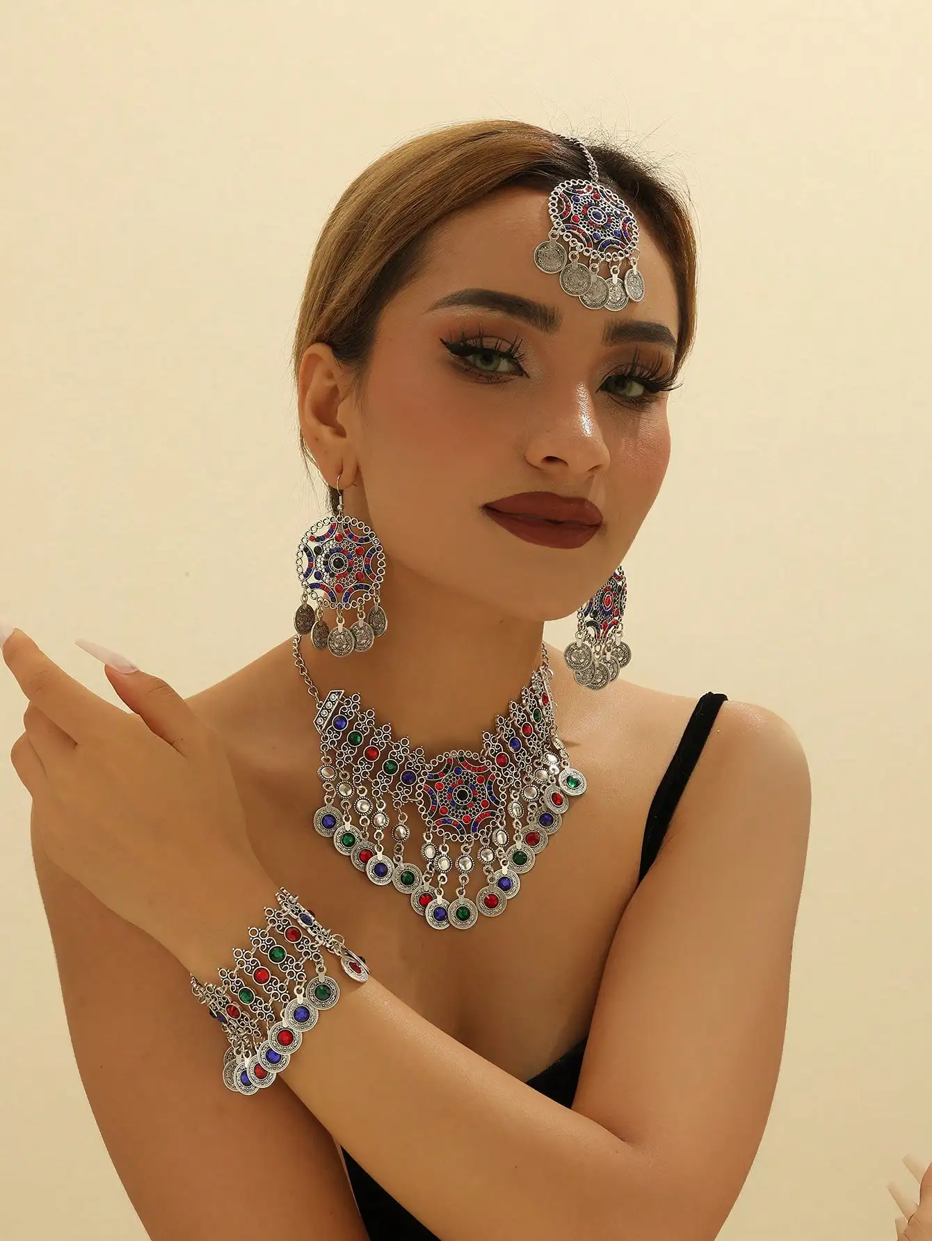 

Ретро-этнический комплект украшений с бусинами: ожерелье, серьги, браслет, повязка на голову для женщин