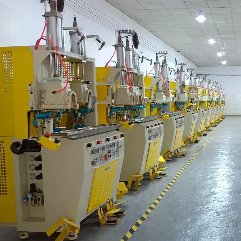 Пресс-машина для прессования обуви