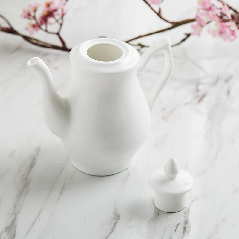 Plain white bone china bottles for oil and vinegar, small ceramic oil dispenser, creative olive oil bottle, bbq sauce dispenser