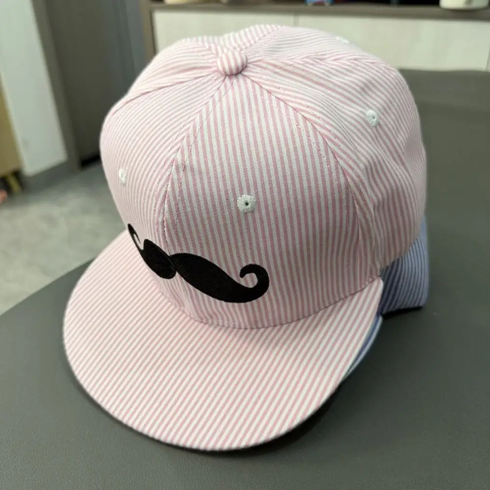 Trendy Hip-Hop Mustache Snapback Cap Flat Brim Striped Baseball Hat Breathable Adjustable Trucker Hat Streetwear