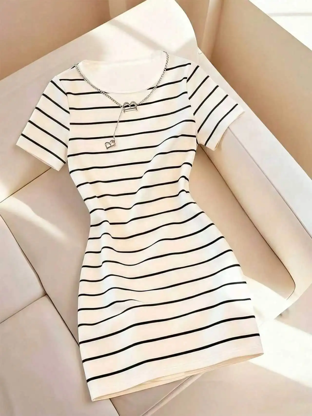 Vestido de Verano Elegante, Casual y Sexy con Estampado de Rayas, Cuello Redondo, Manga Corta y Falda Cruzada para Mujer