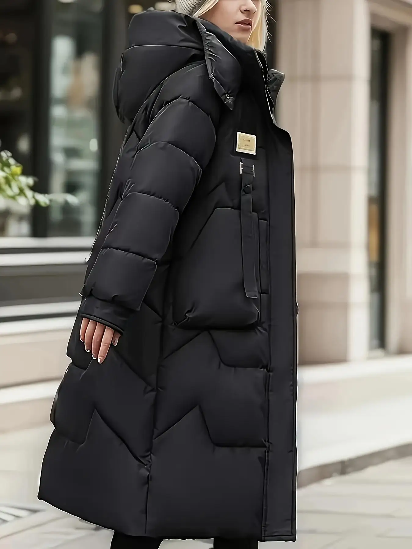 Women's Warm Hooded Long Puffer Coat Zip Up Winter Parka with Large Pockets for Cold Weather